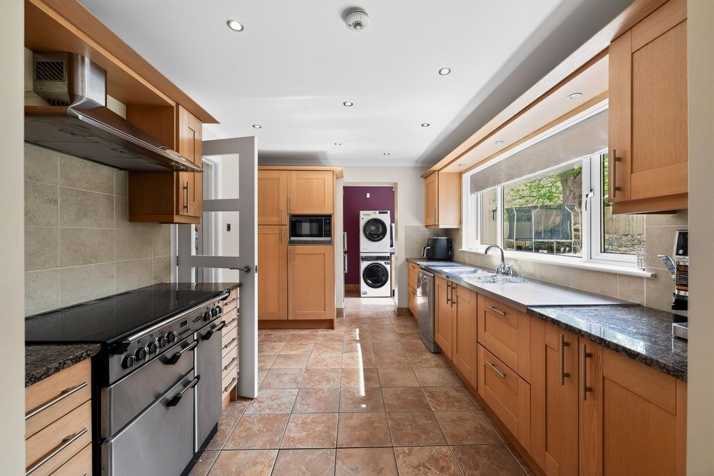 Additional image 6 of 5 bed detached house for saleWrightlands Crescent, Erskine PA8