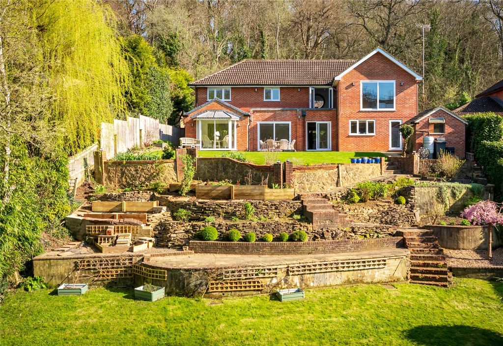 5 bed detached house for saleWaterside Lane, Godalming, Surrey GU7