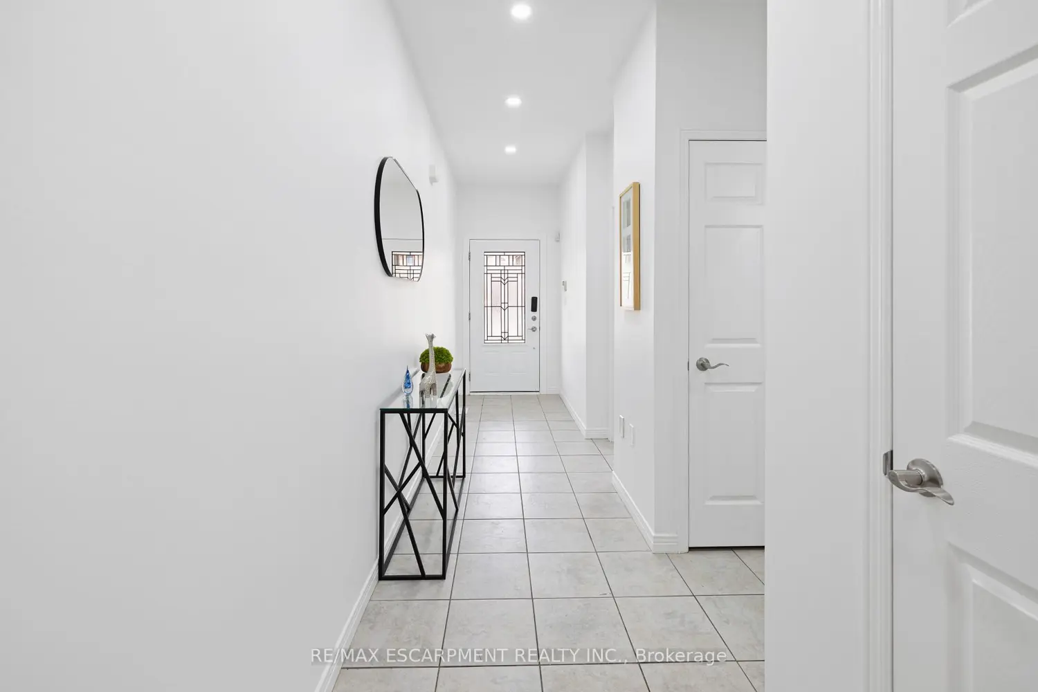 39 Mckibbon Avenue photo 2