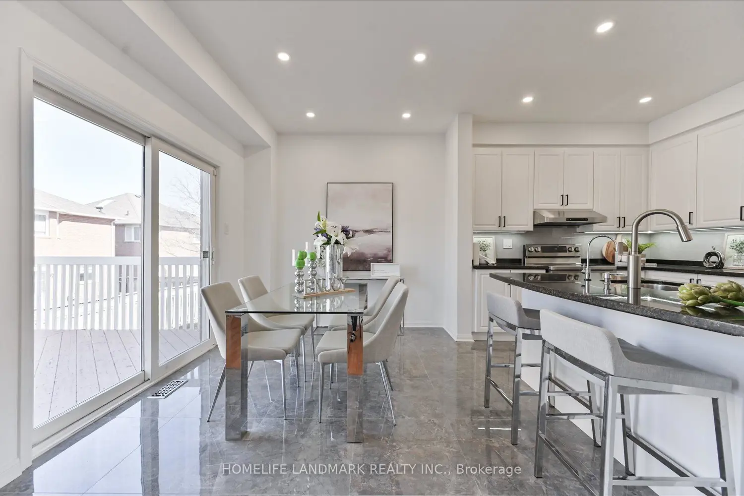 20 Fortune Crescent photo 3