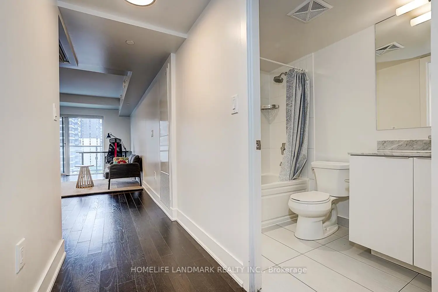 Additional image 7 of 955 Bay Street 1116