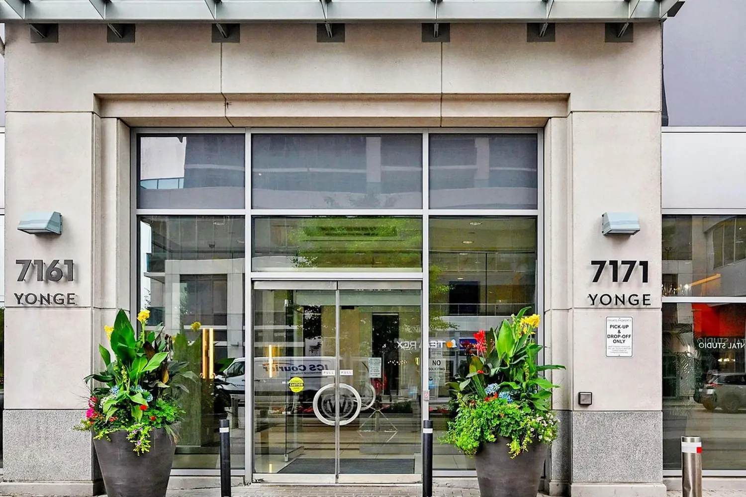 Additional image 2 of 7161 Yonge Street 522