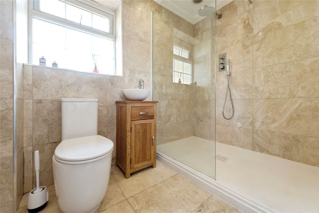 Additional image 12 of 5 bed detached house for saleCatisfield Road, Fareham, Hampshire PO15