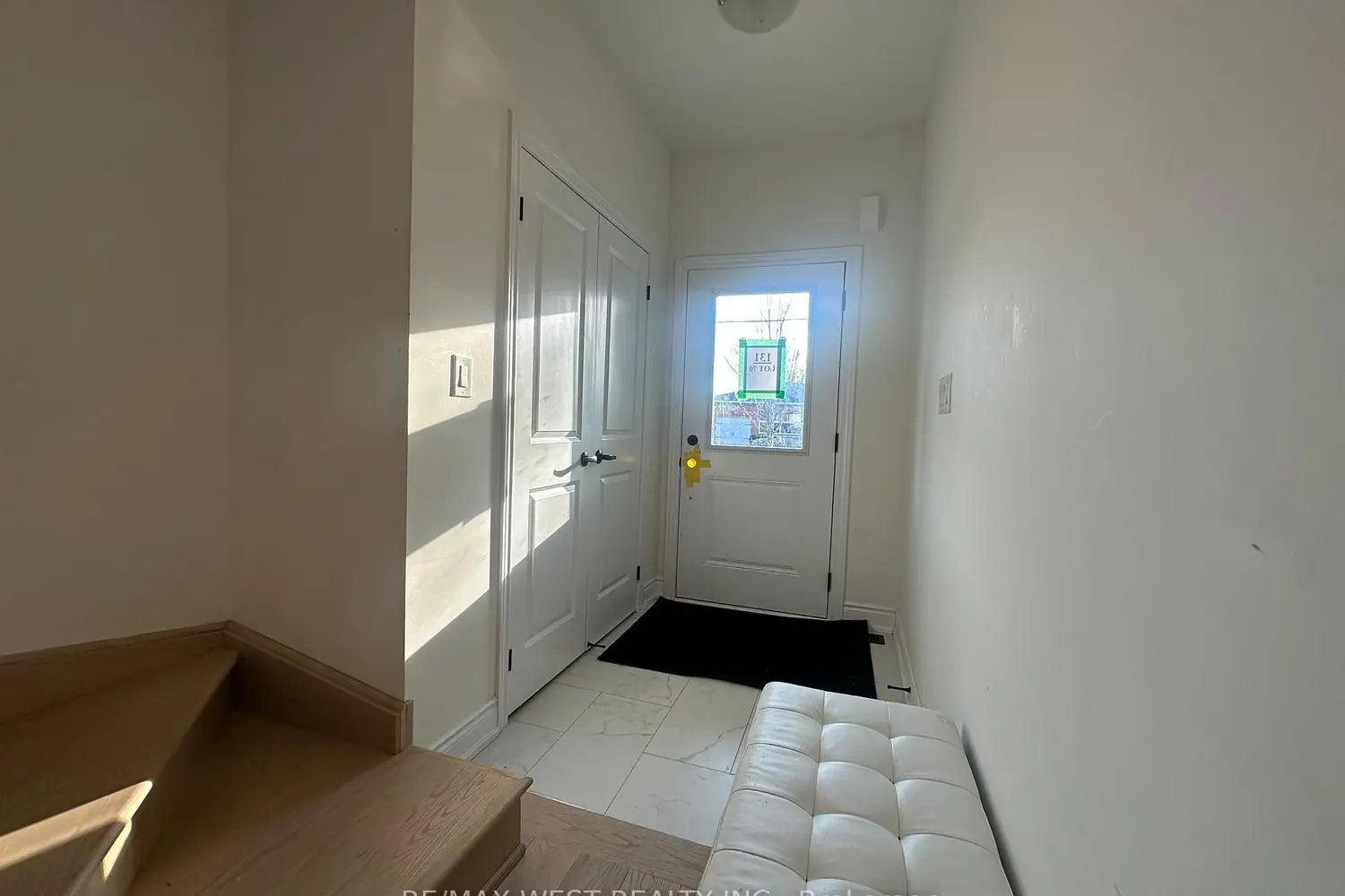 131 Guelph Street photo 2