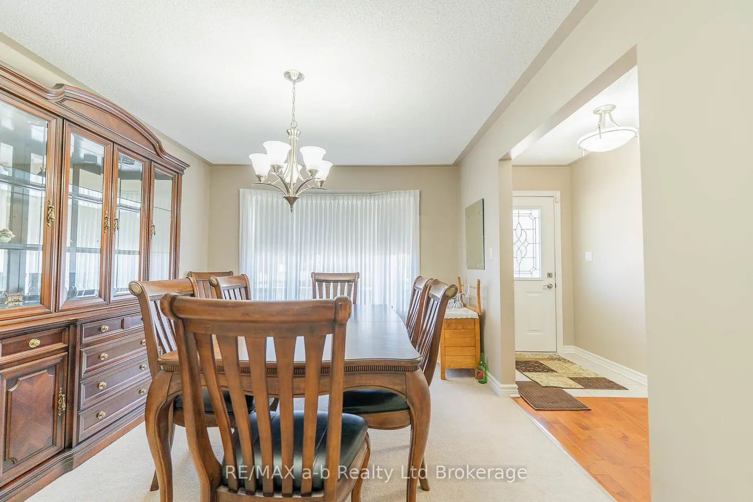 23 Armstrong Drive photo 4