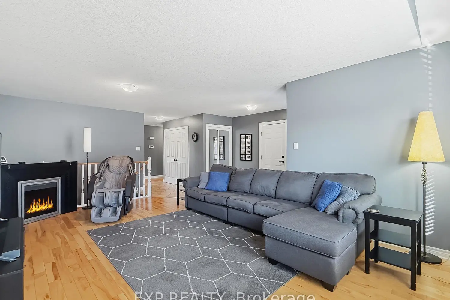 638 Wharncliffe Road 7 photo 5