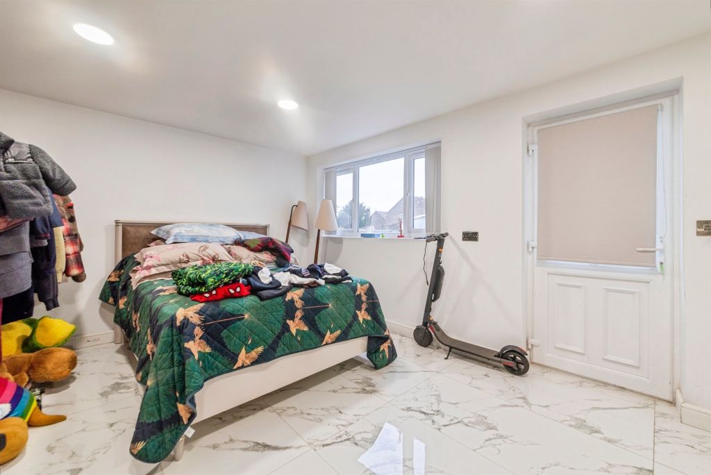 Additional image 13 of 5 bed detached house for saleFourth Avenue, Grantham NG31