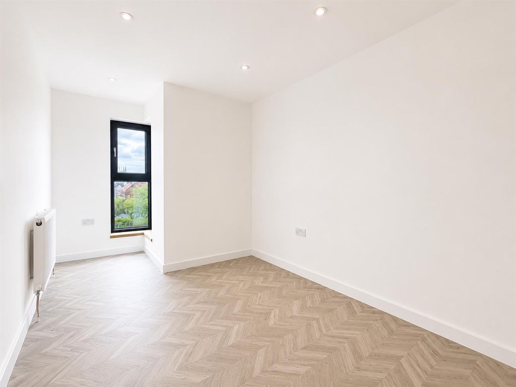 Additional image 10 of 2 bed flat for saleBridge Road, Great Yarmouth NR30