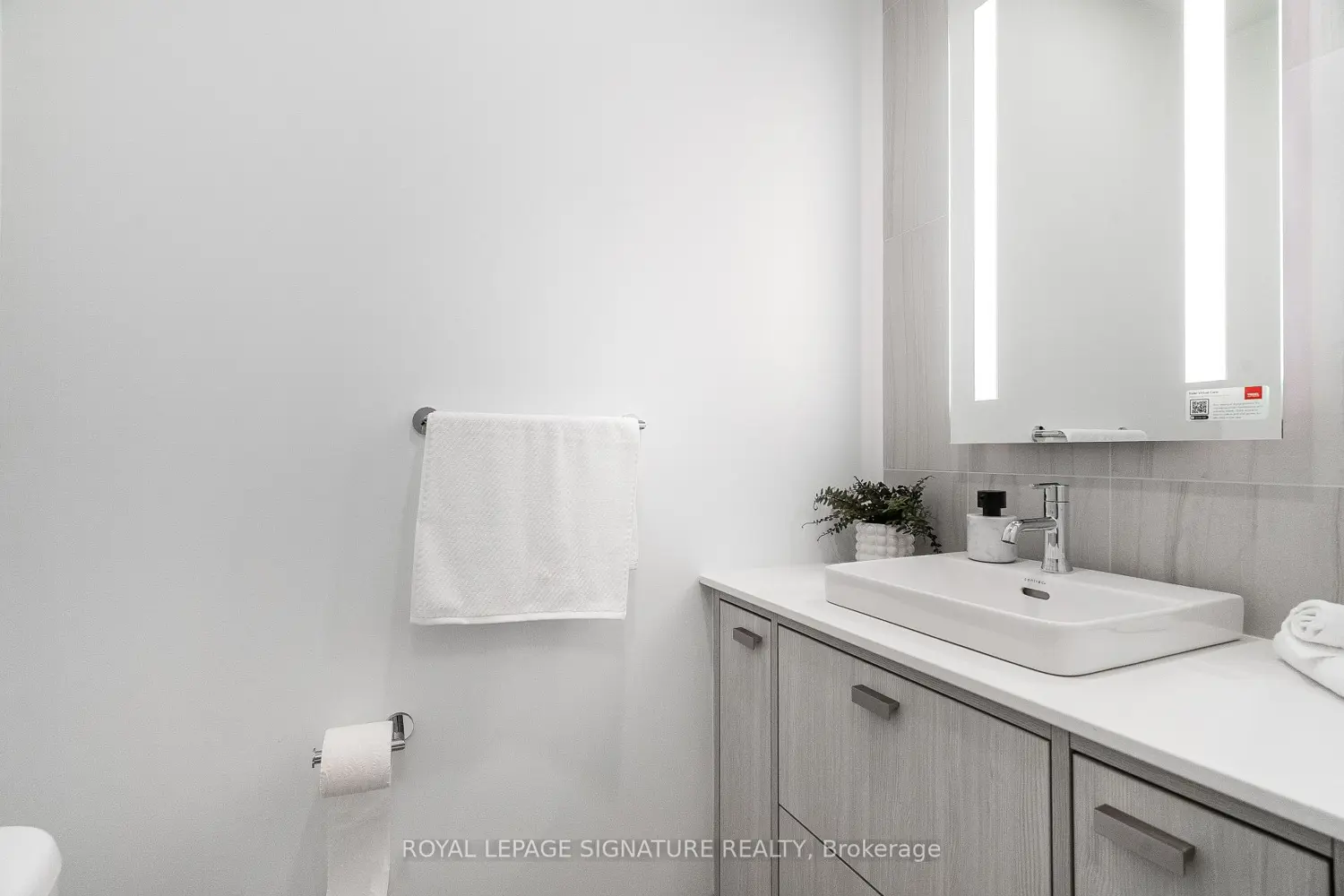 Additional image 13 of 115 Denison Avenue 501