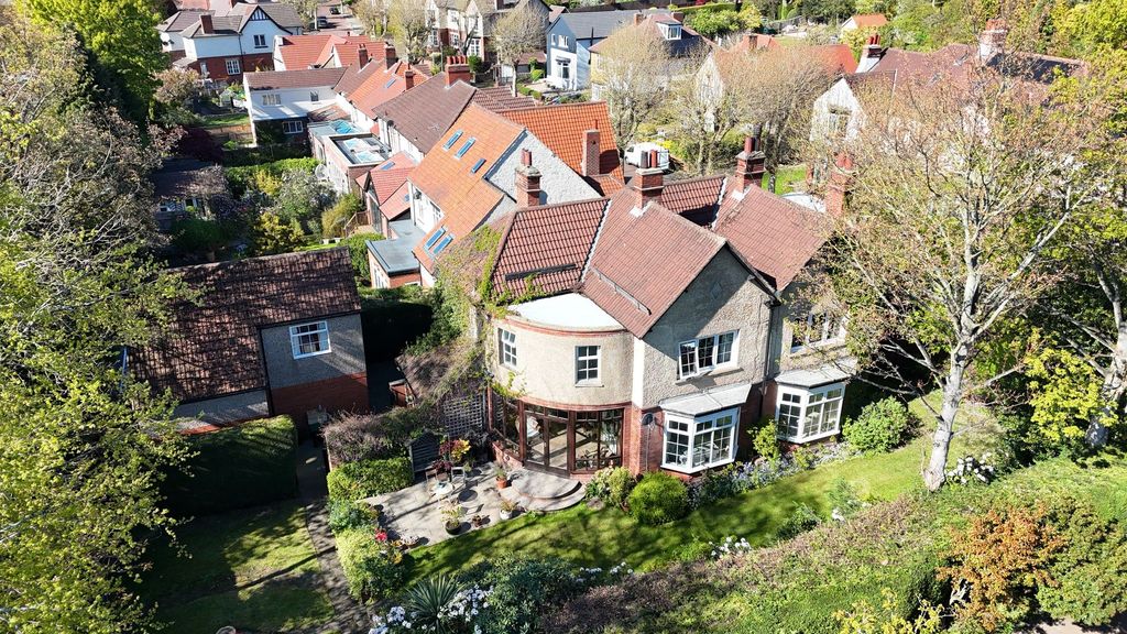 4 bed detached house for saleLyndhurst Drive, Low Fell NE9
