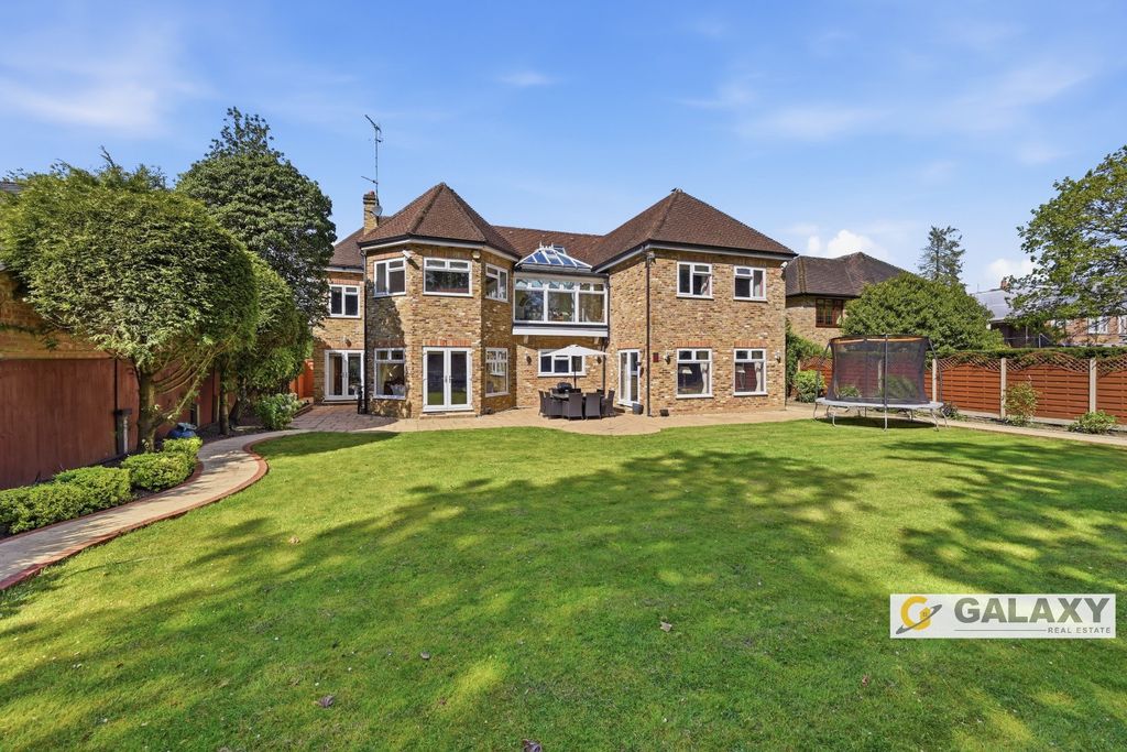 Additional image 23 of 7 bed detached house for saleCamp Road, Gerrards Cross SL9