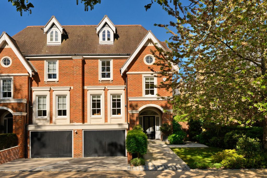 5 bed semi-detached house for saleWootton Place, Esher, Surrey KT10