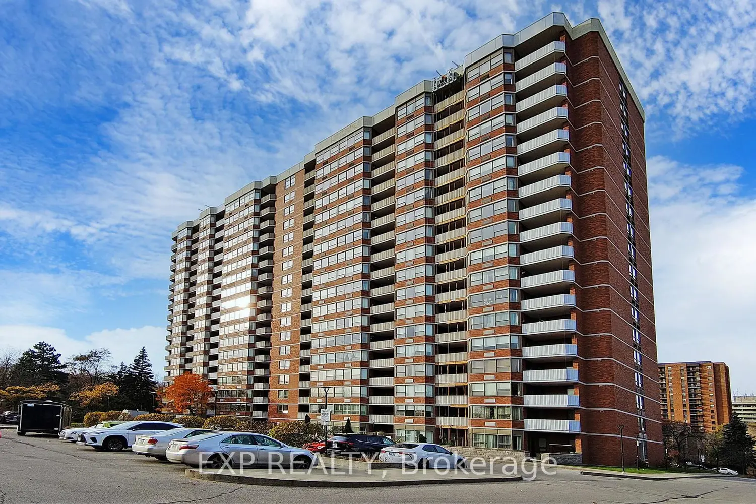 121 Ling Road 808