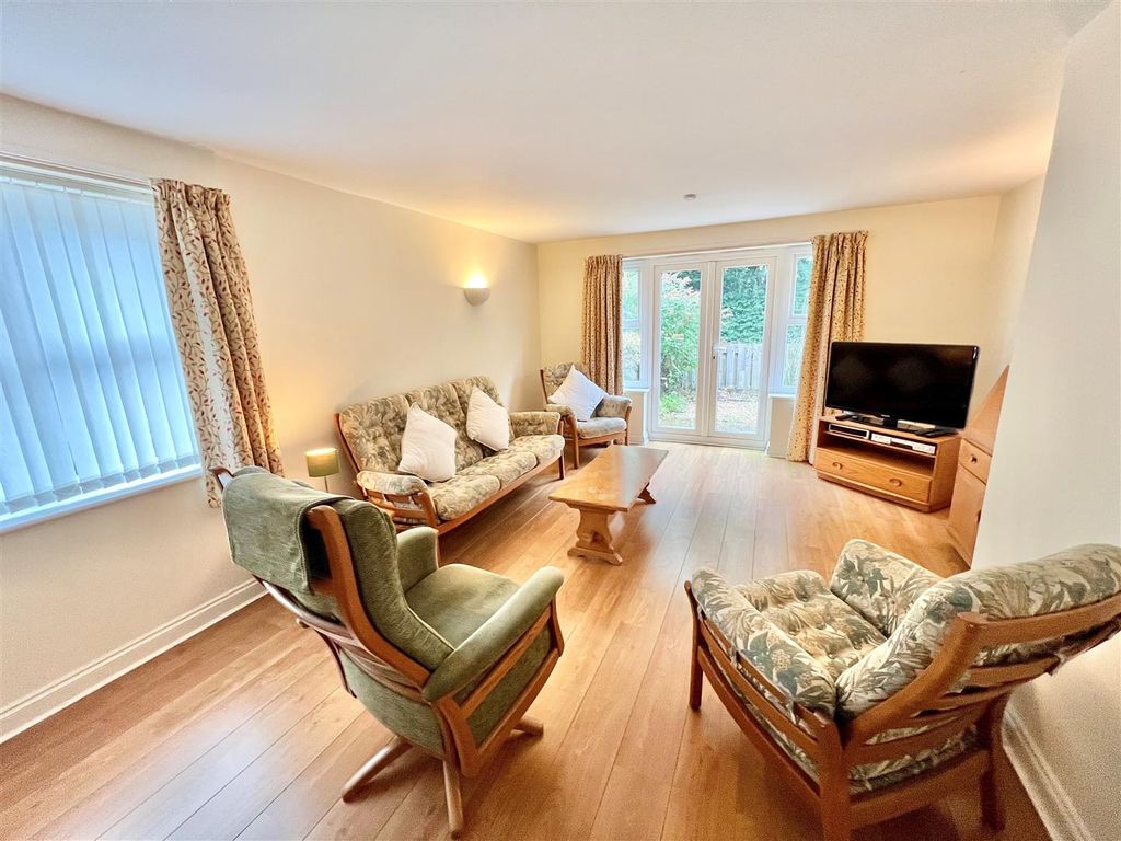 Additional image 6 of 5 bed detached house for saleFreshwater, Isle Of Wight PO40