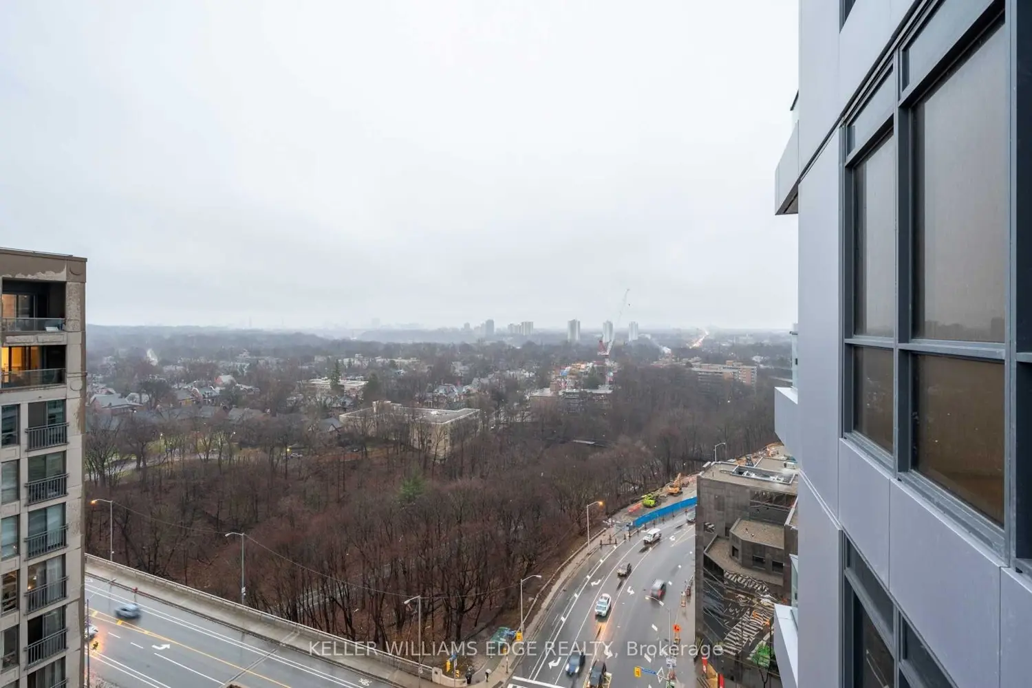 Additional image 7 of 395 Bloor Street 1307