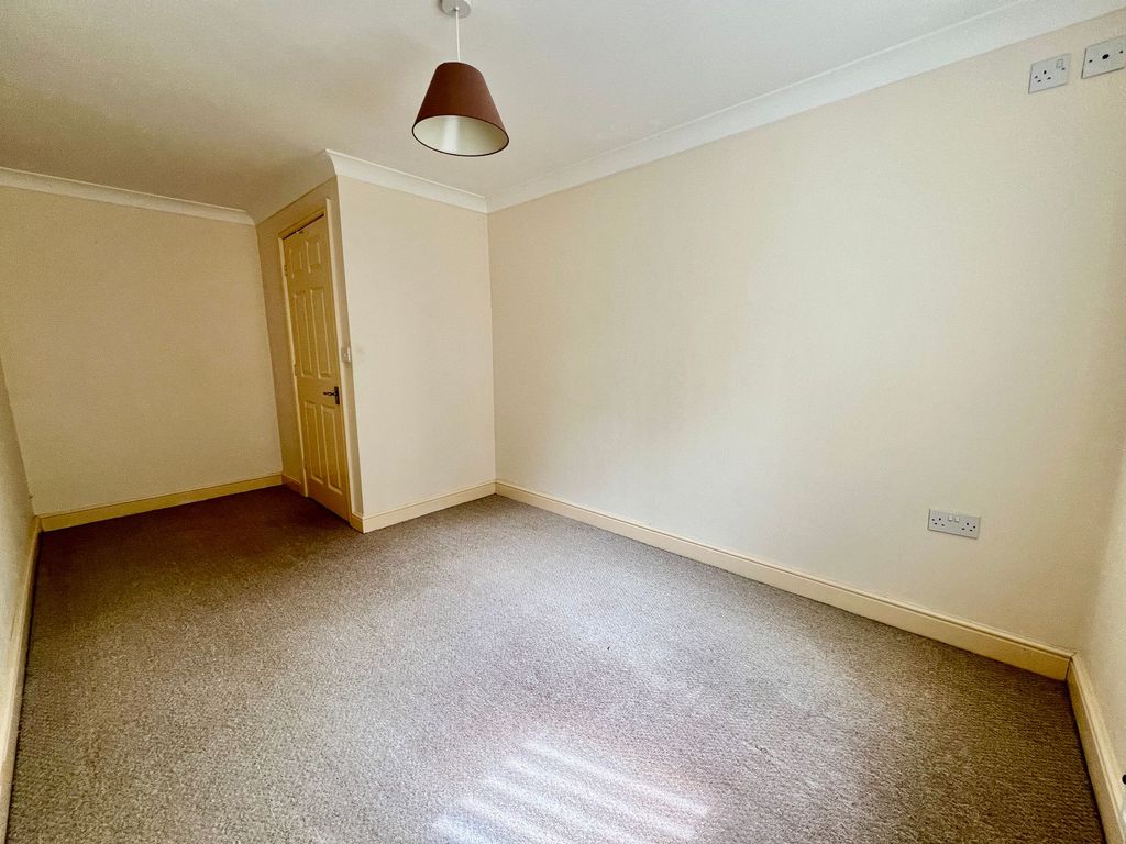 Additional image 11 of 2 bed flat for saleUniversity Court, Grantham NG31