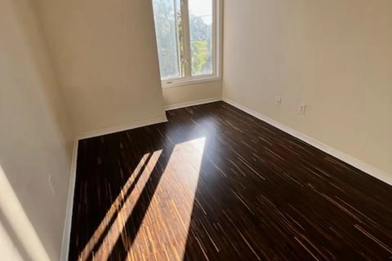 Additional image 8 of 647 C Warden Avenue 11