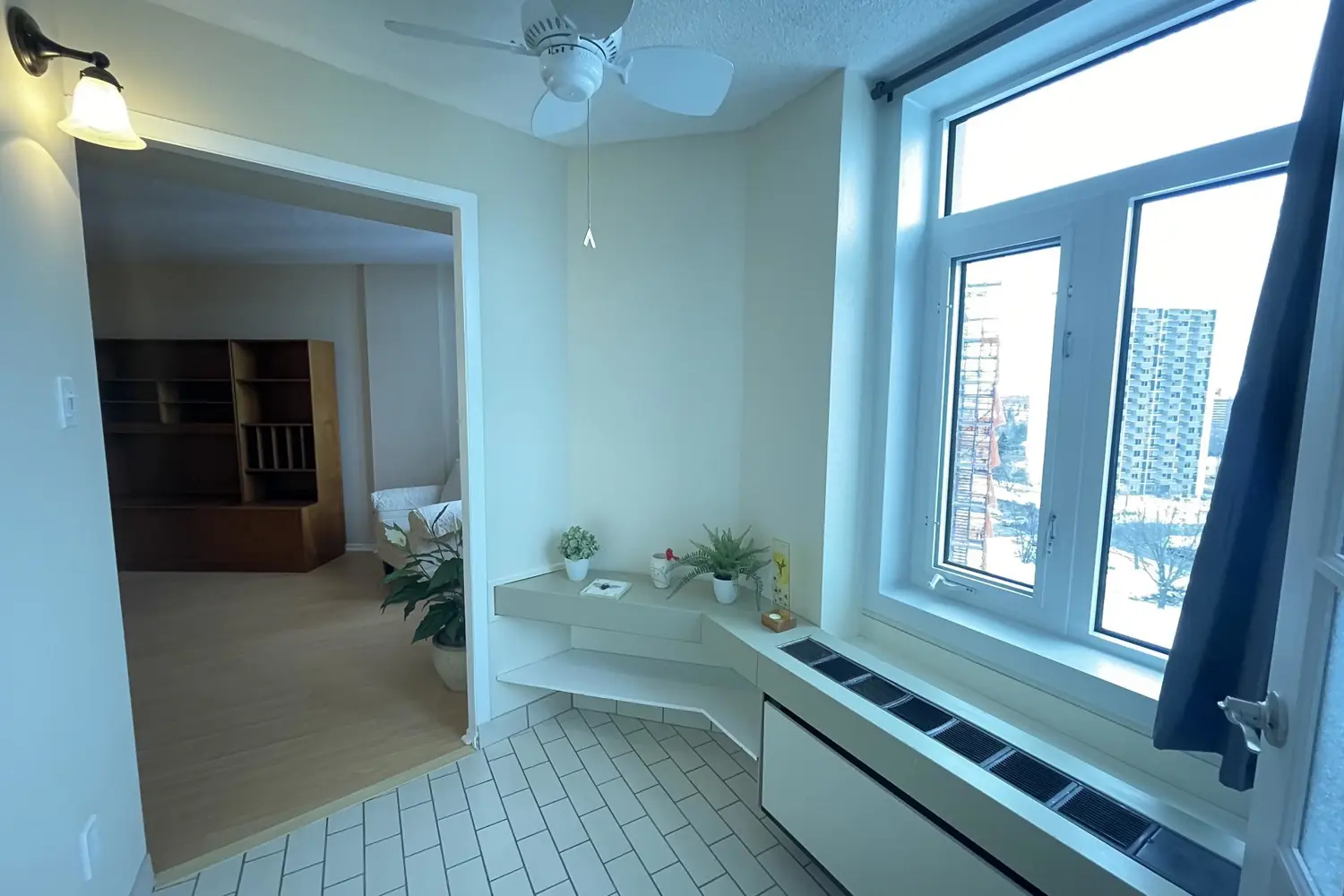 Additional image 8 of 1025 Grenon Avenue 901