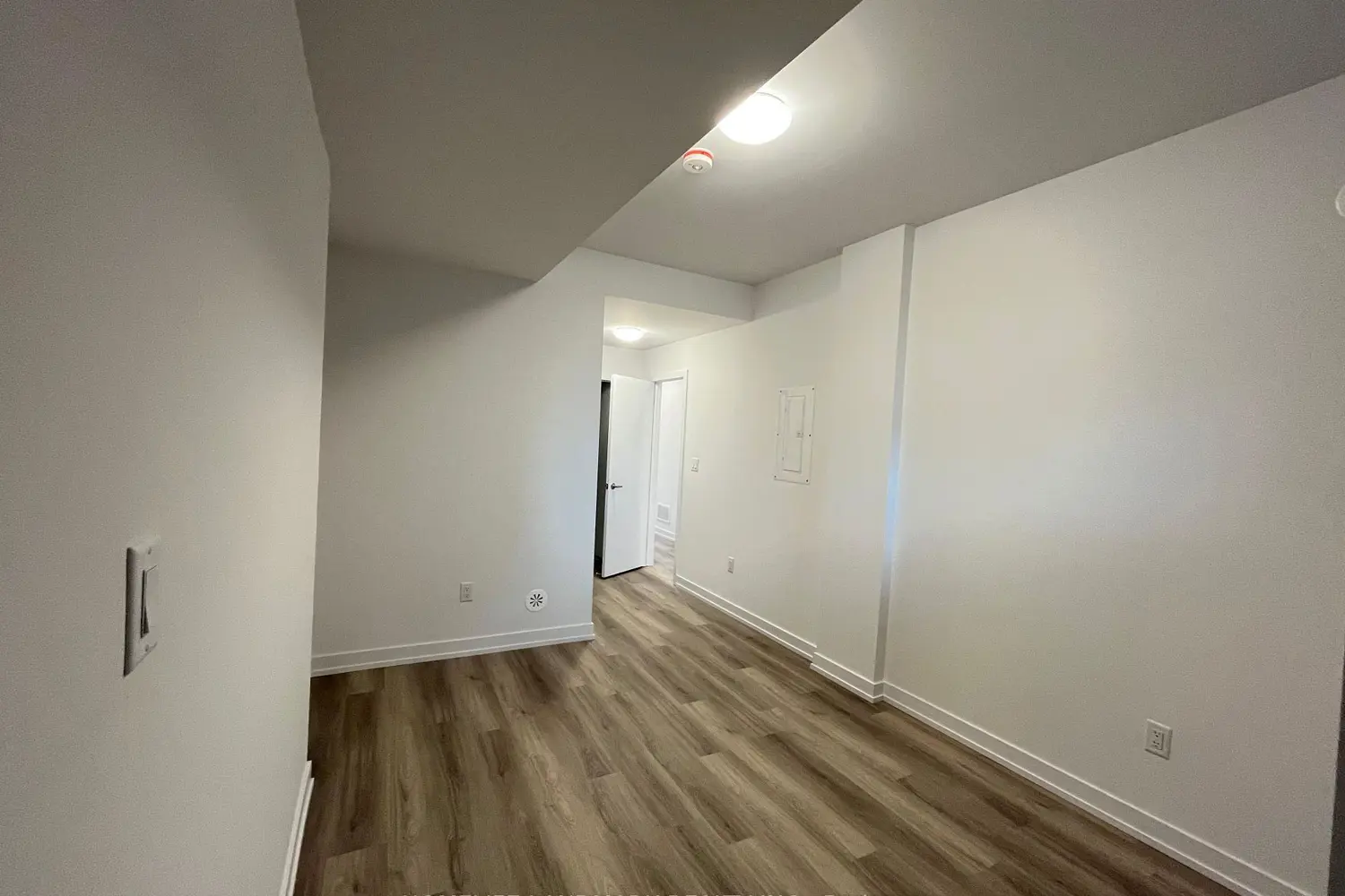 3 Bancroft Lane 219 photo 3