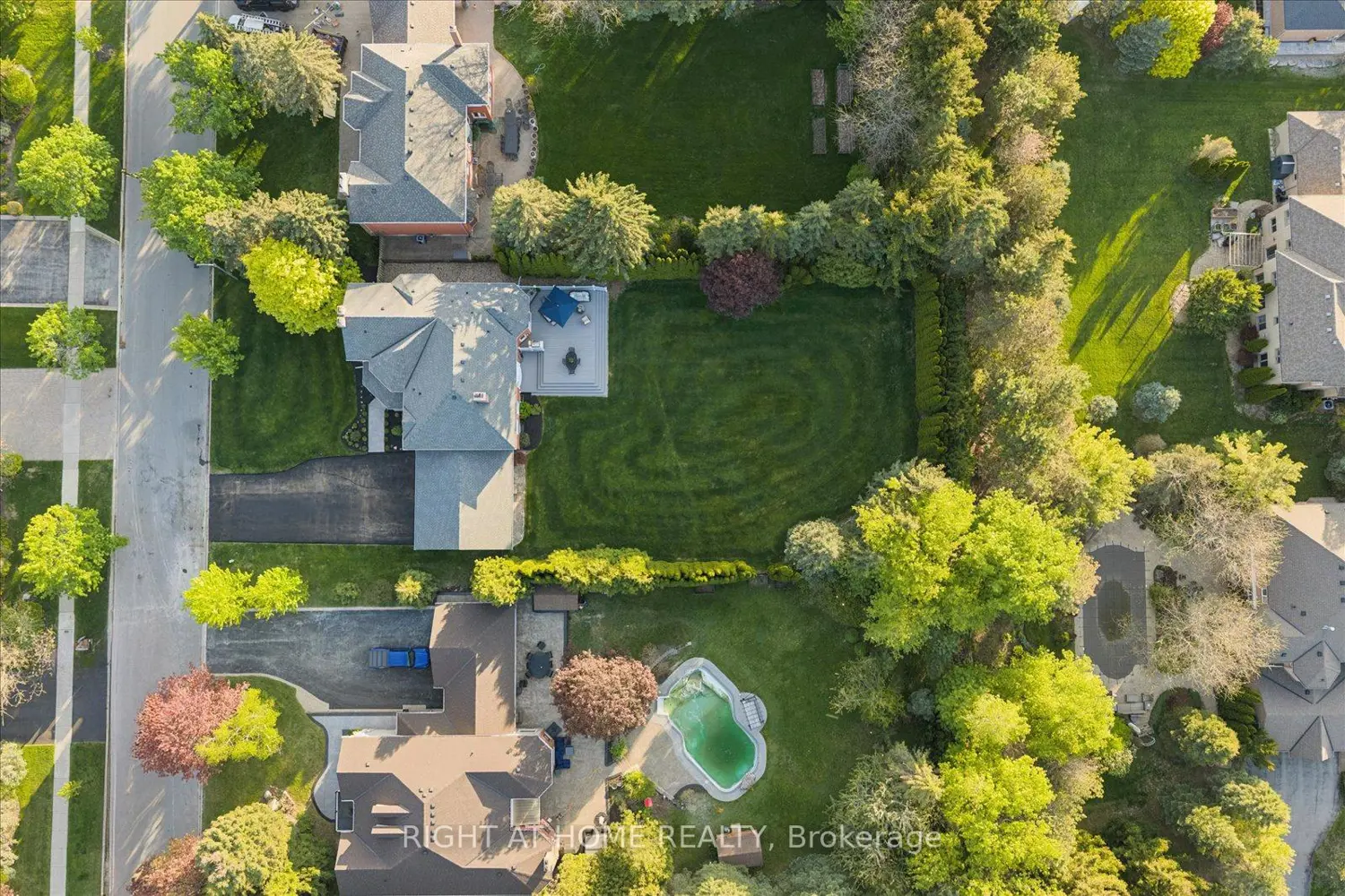 Additional image 2 of 137 Treegrove Circle
