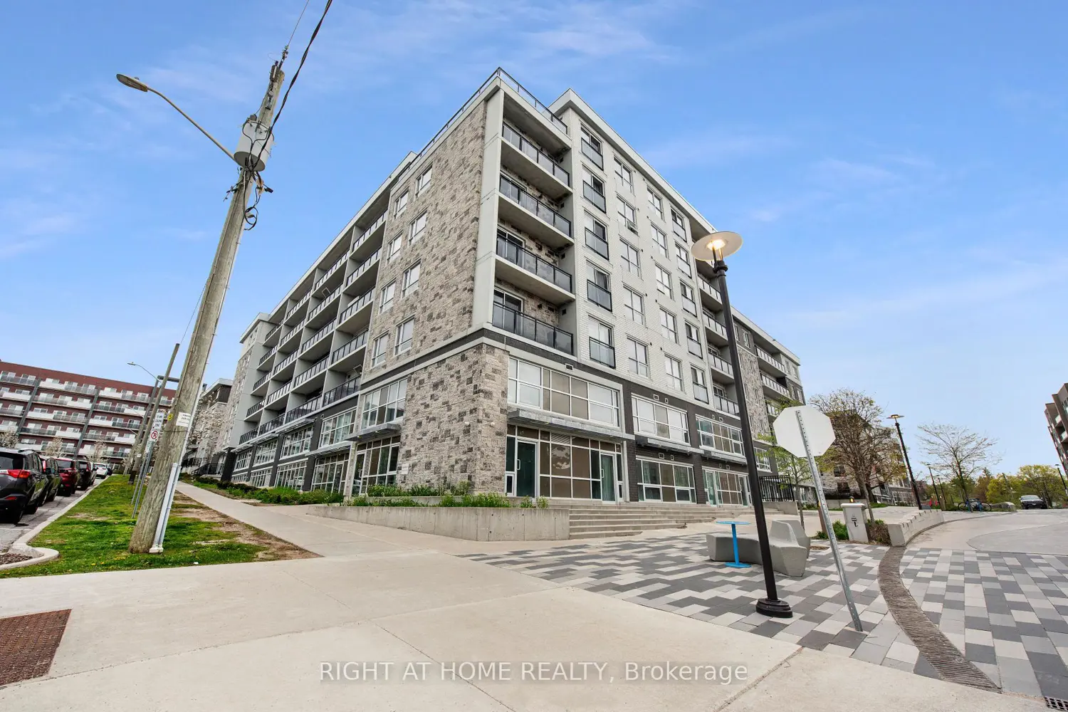 Additional image 16 of 275 Larch Street B415