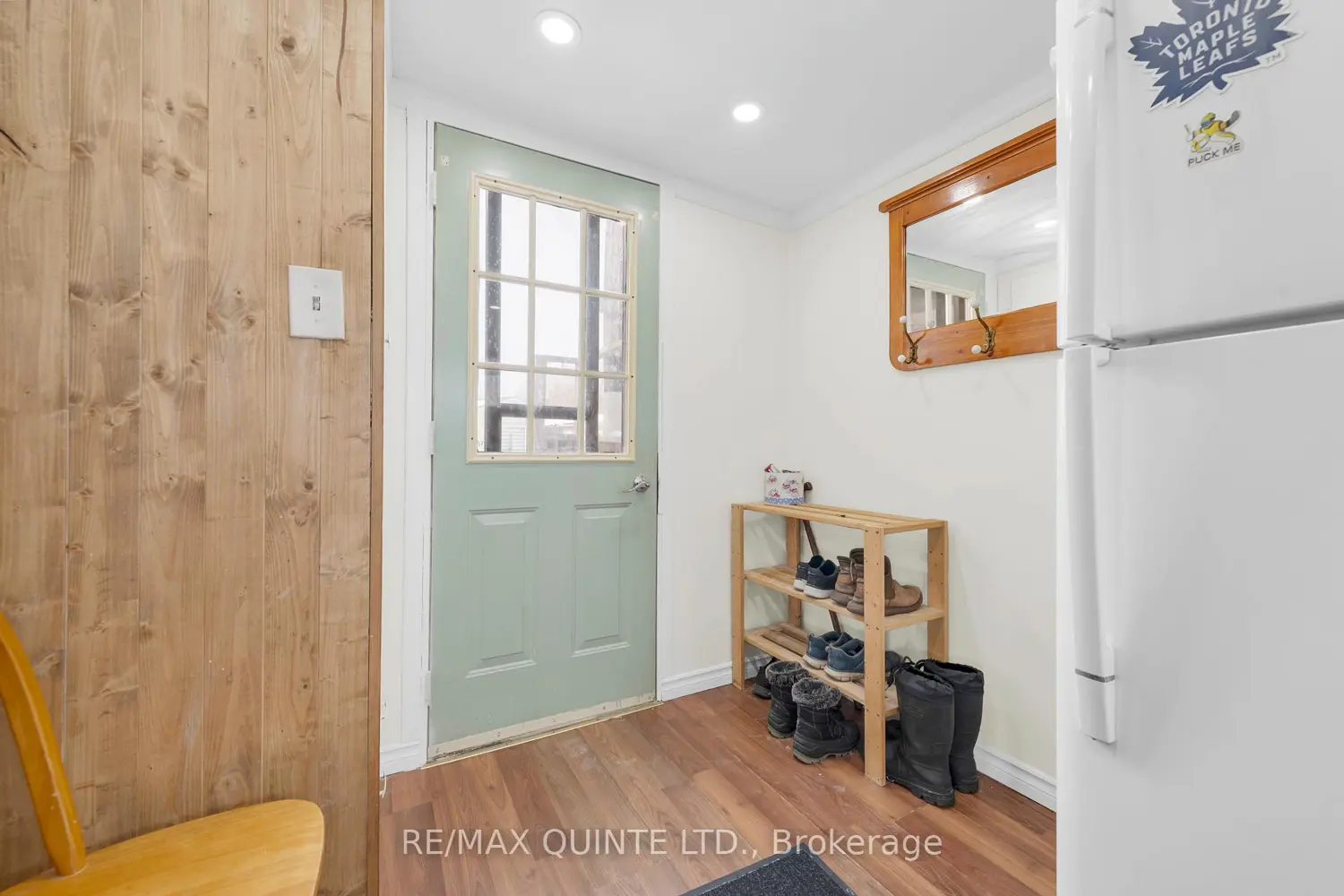 311 Dundas Street 56 photo 2