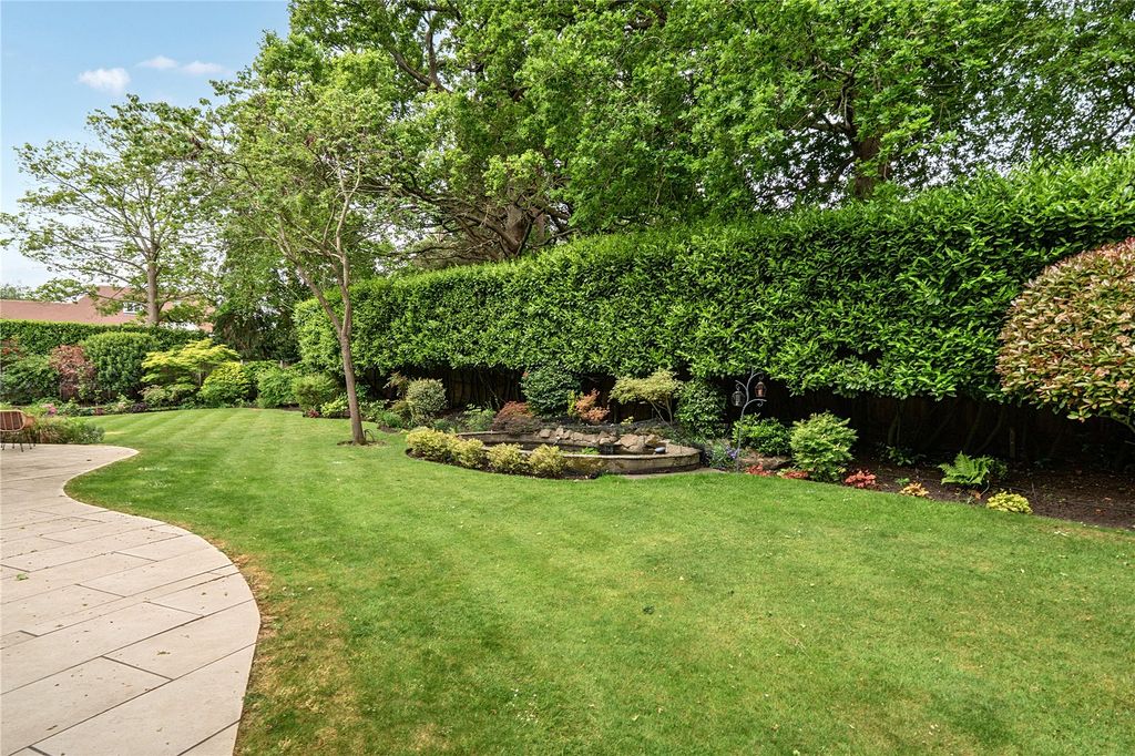 Additional image 4 of 4 bed detached house for saleLittleworth Lane, Esher KT10