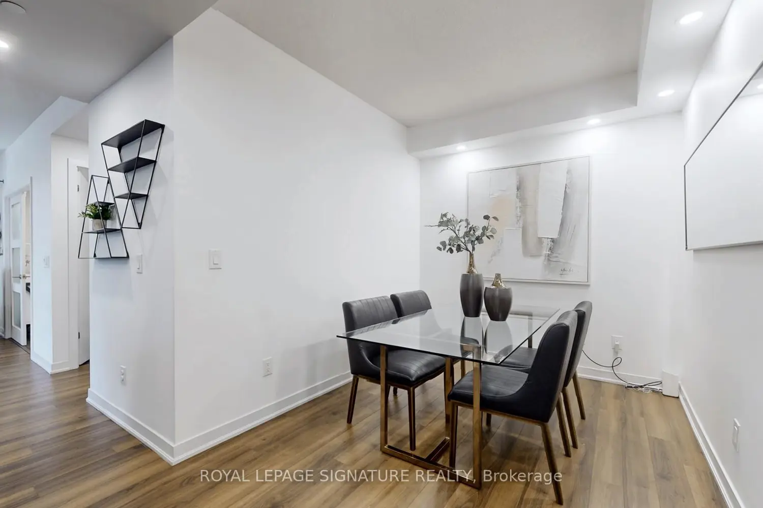Additional image 6 of 60 Berwick Avenue 510