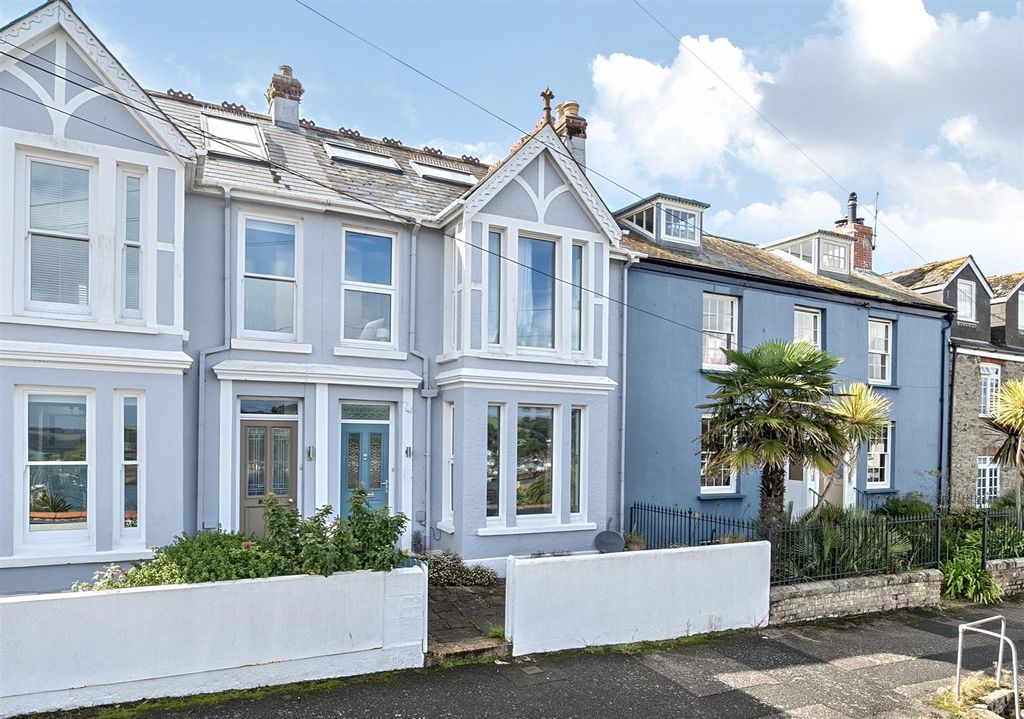 3 bed terraced house for salePenwerris Terrace, Falmouth TR11
