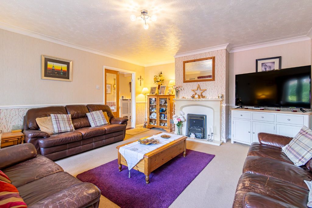 Additional image 5 of 4 bed detached bungalow for saleQueens Road, Fakenham NR21