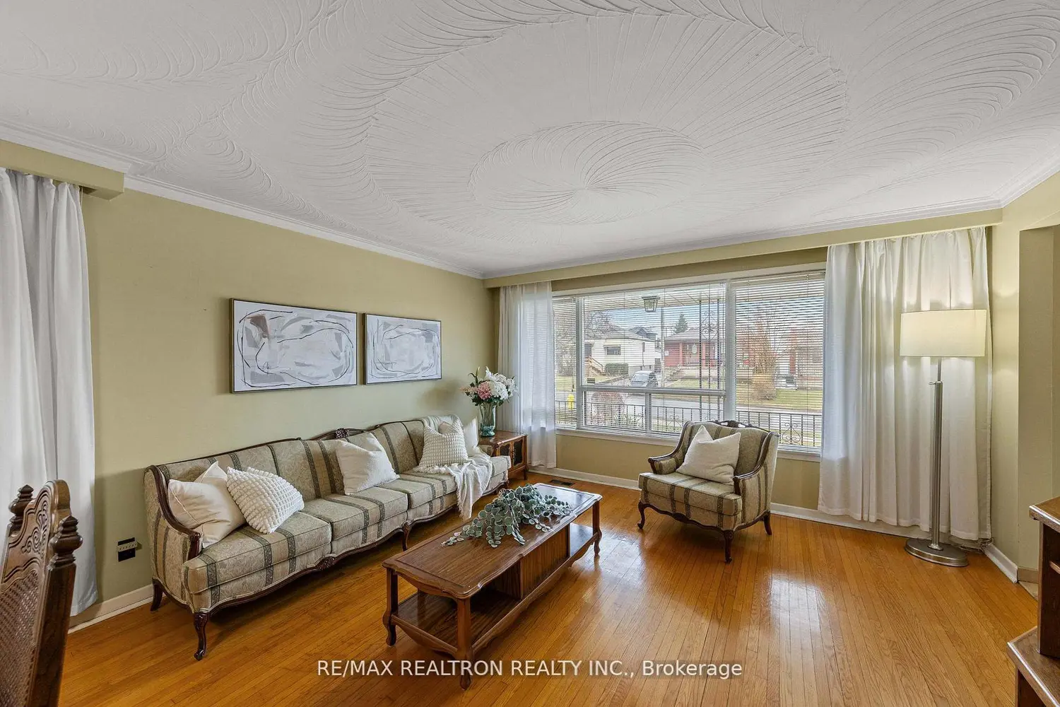 Additional image 4 of 1144 Glengrove Avenue