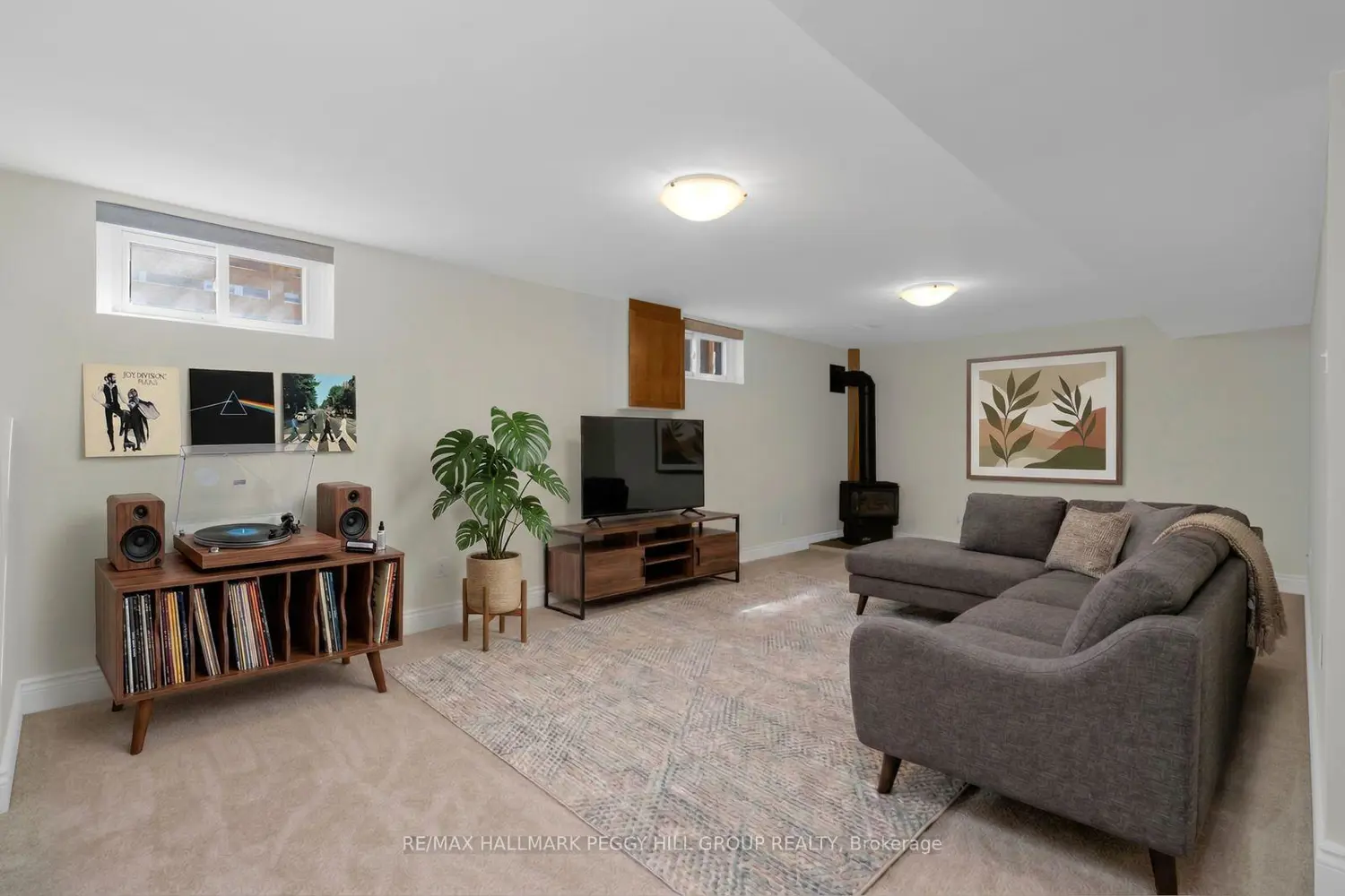 Additional image 10 of 10 Duckworth Street