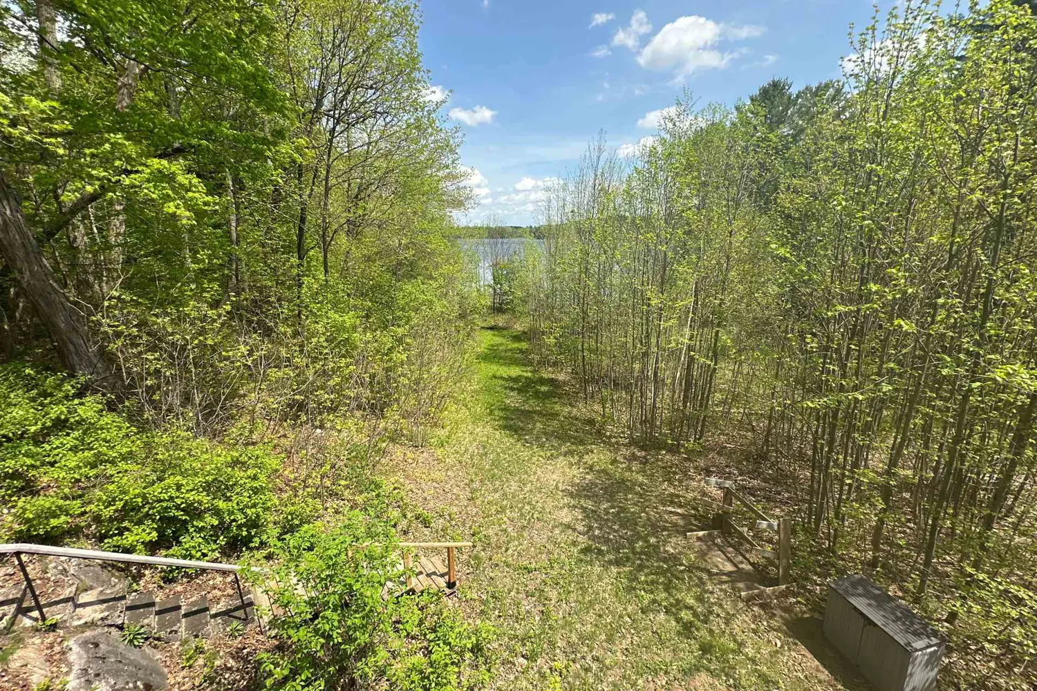 1024 Harrington Lane photo 2