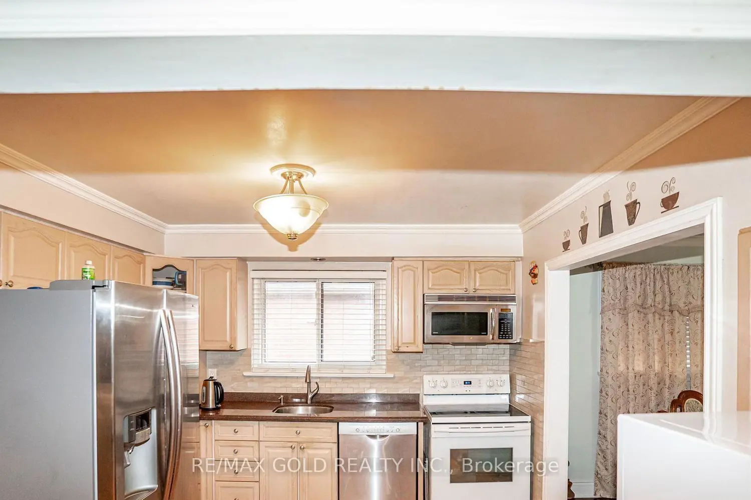 Additional image 8 of 37 Carlyle Crescent