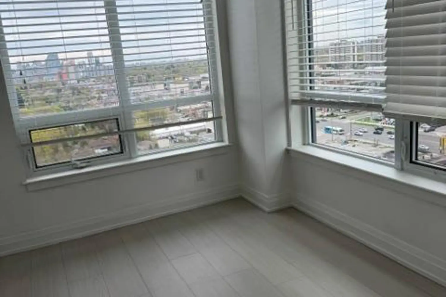 Additional image 2 of 7167 Yonge Street Ph1-106