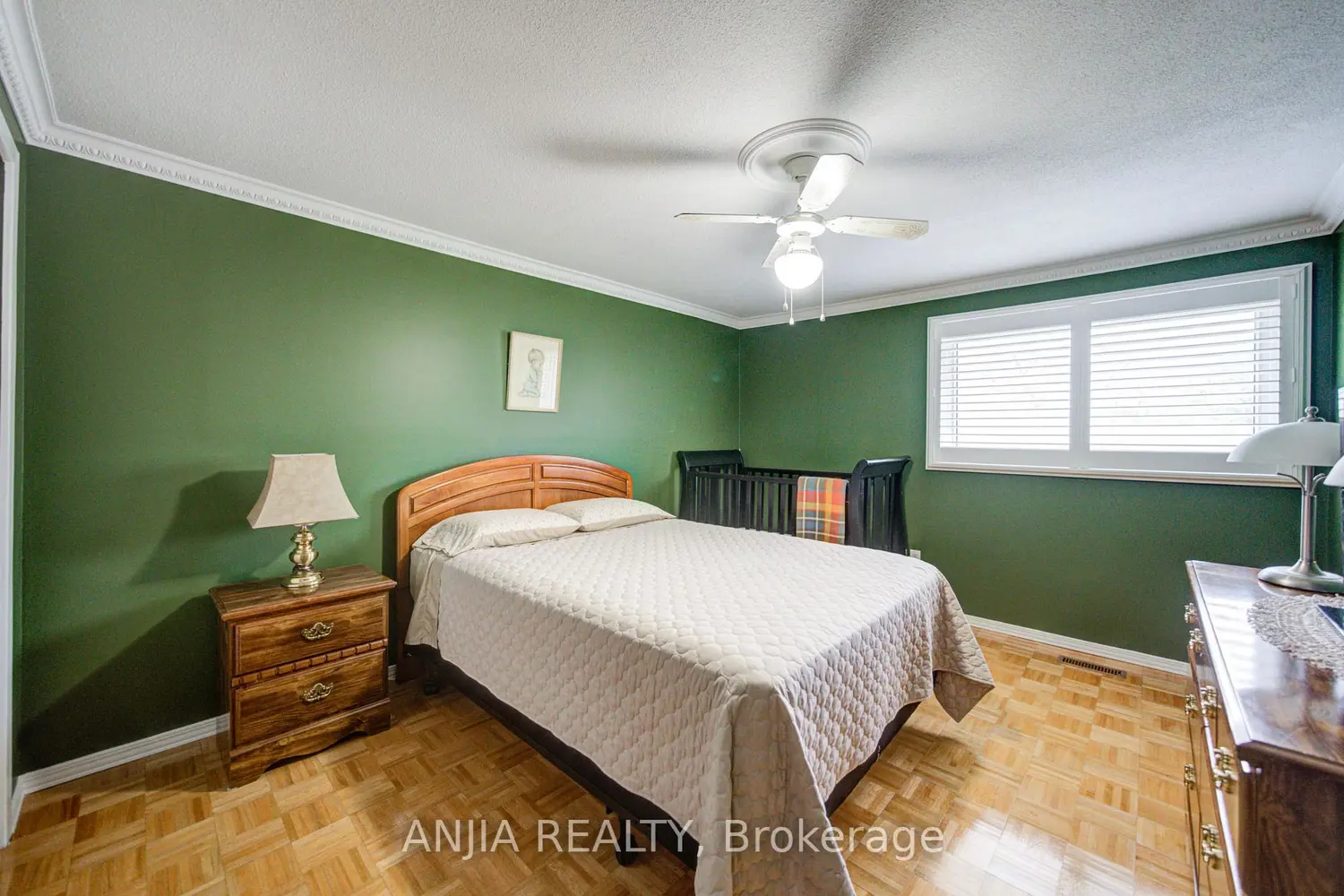 Additional image 14 of 48 Upton Crescent