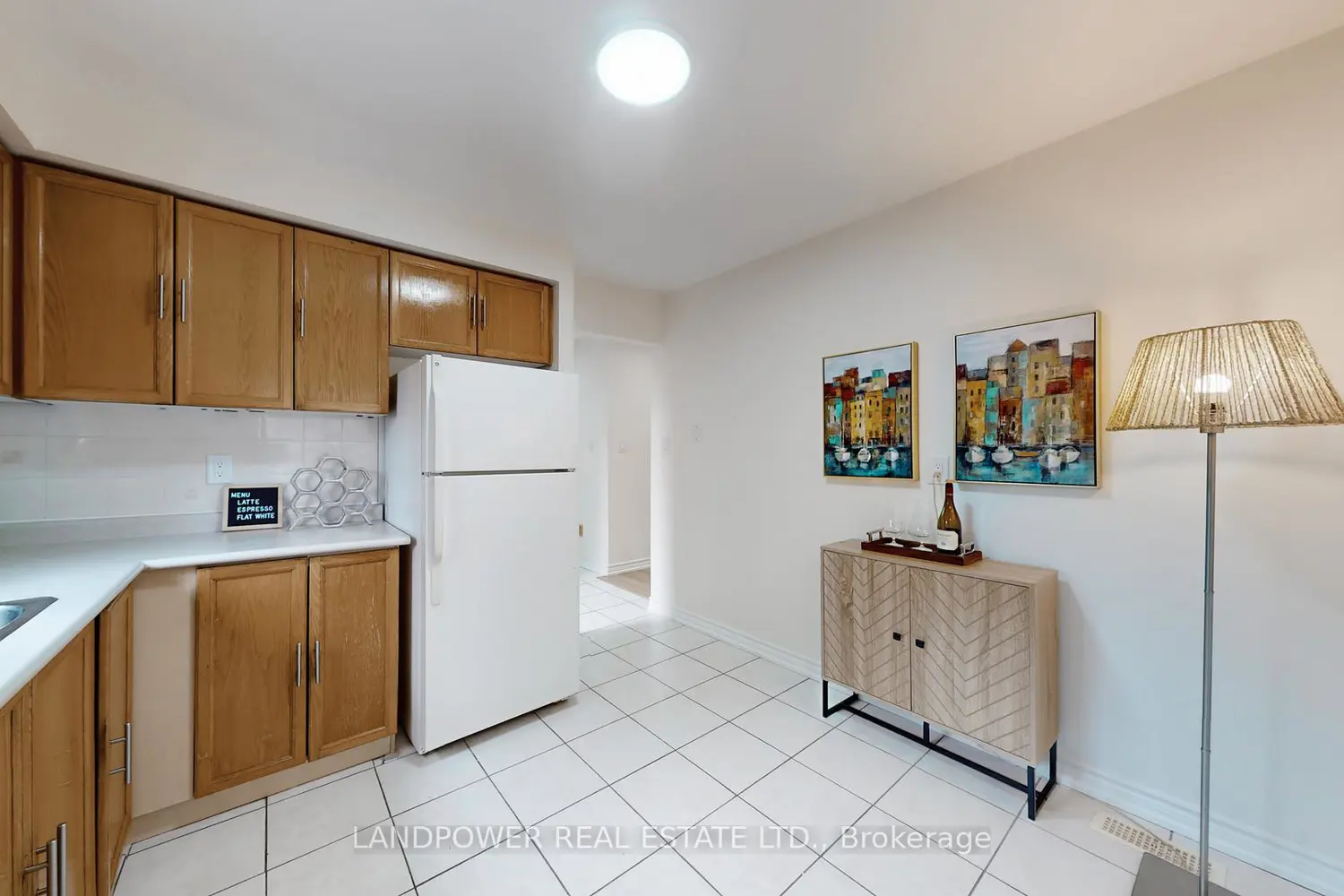 Additional image 5 of 10 Cardwell Avenue 64