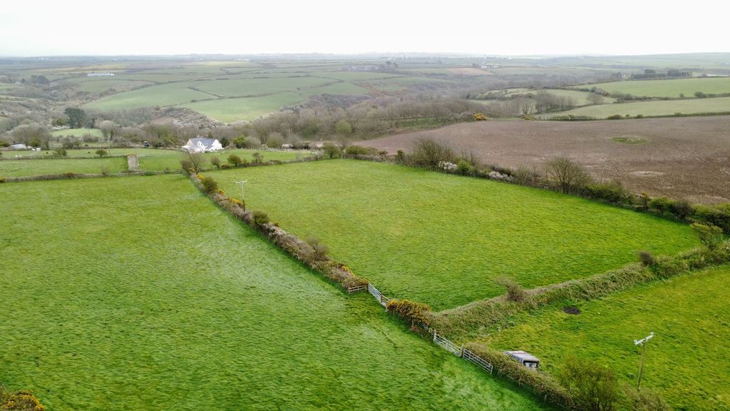 Land for sale5.85 Acres Of Land At Whitchurch, Nr. Solva SA62