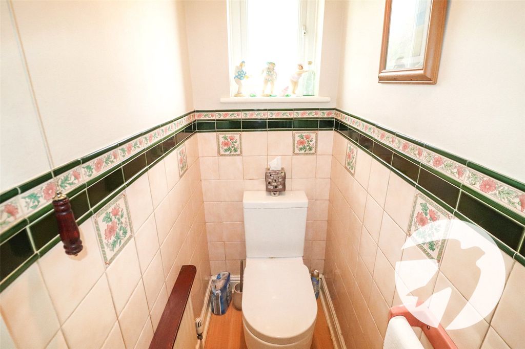Additional image 8 of 4 bed semi-detached house for salePark Crescent, Northumberland Heath, Erith DA8