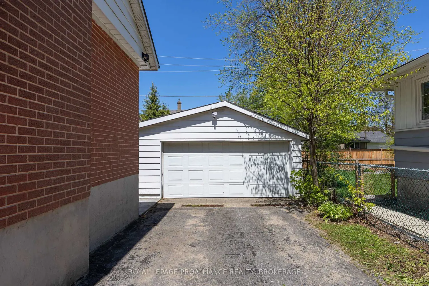 1101 Johnson Street photo 3
