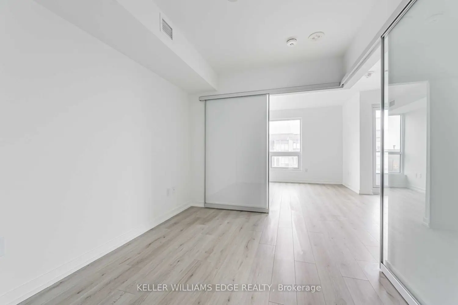 Additional image 5 of 395 Bloor Street 1307