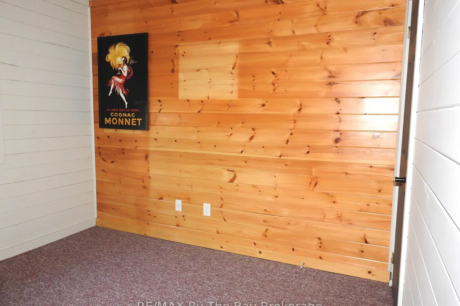 Additional image 8 of 11 Cabin Crescent