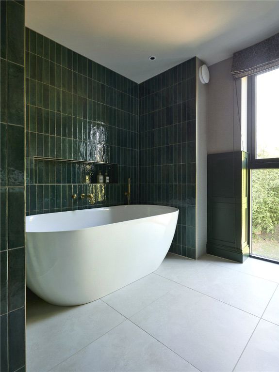 Additional image 27 of 4 bed detached house for saleLondon Road, Fairford, Gloucestershire GL7