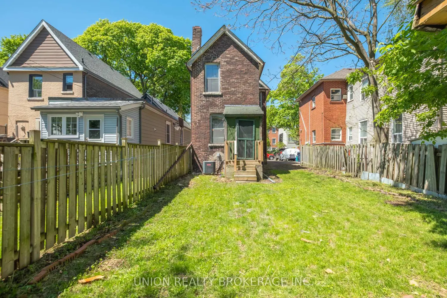Additional image 19 of 75 Redwood Avenue