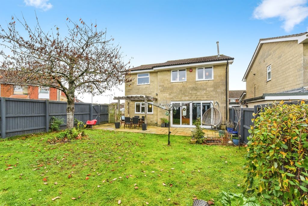Additional image 17 of 4 bed link detached house for saleLudlow Close, Frome BA11