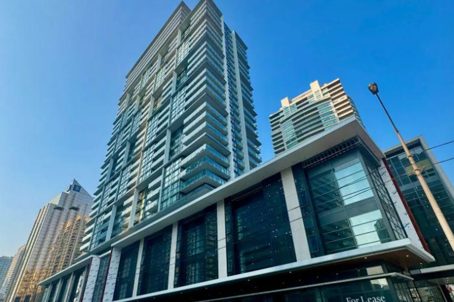 4955 Yonge Street 806