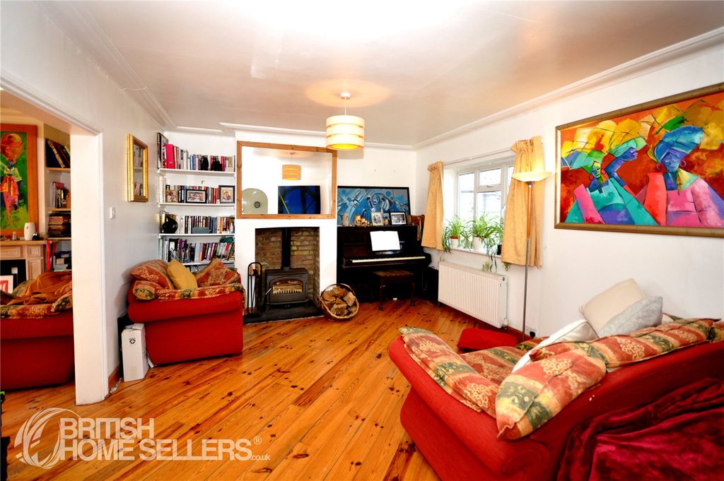 Additional image 4 of 4 bed semi-detached house for saleHind Crescent, Erith DA8