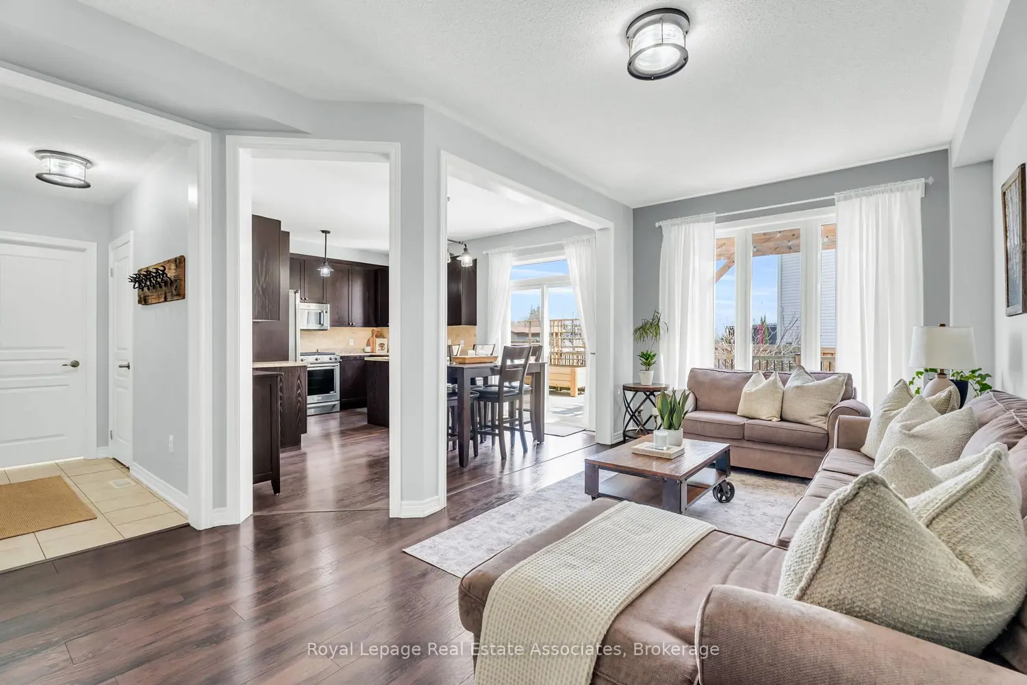 Additional image 8 of 704 Cook Crescent