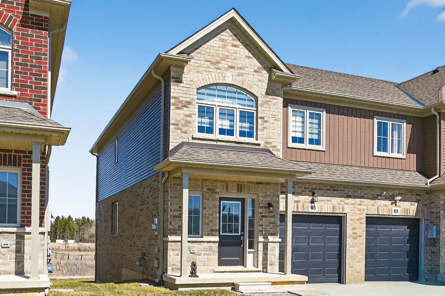 63 Lloyd Davies Way photo 2