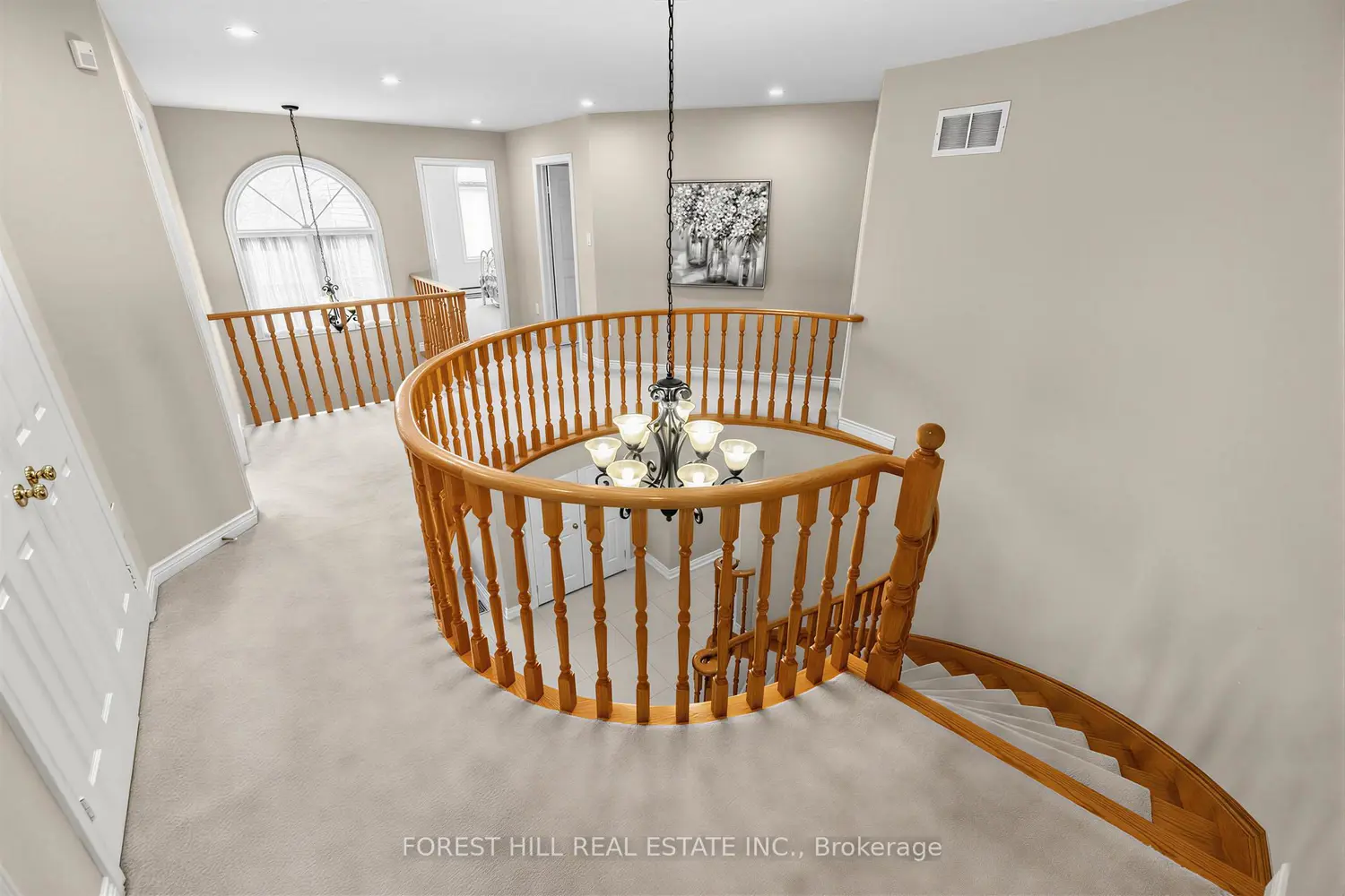 17 Lady Lynn Crescent photo 5